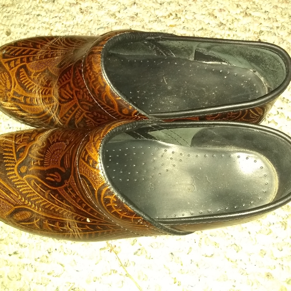 Dansko used clogs shoes women 9.5/10/40